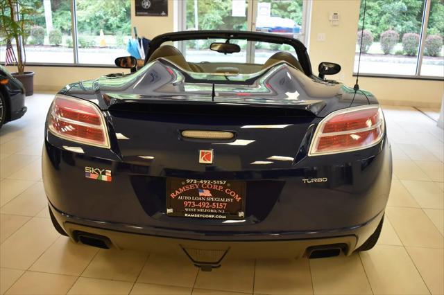 2009 saturn sky red line