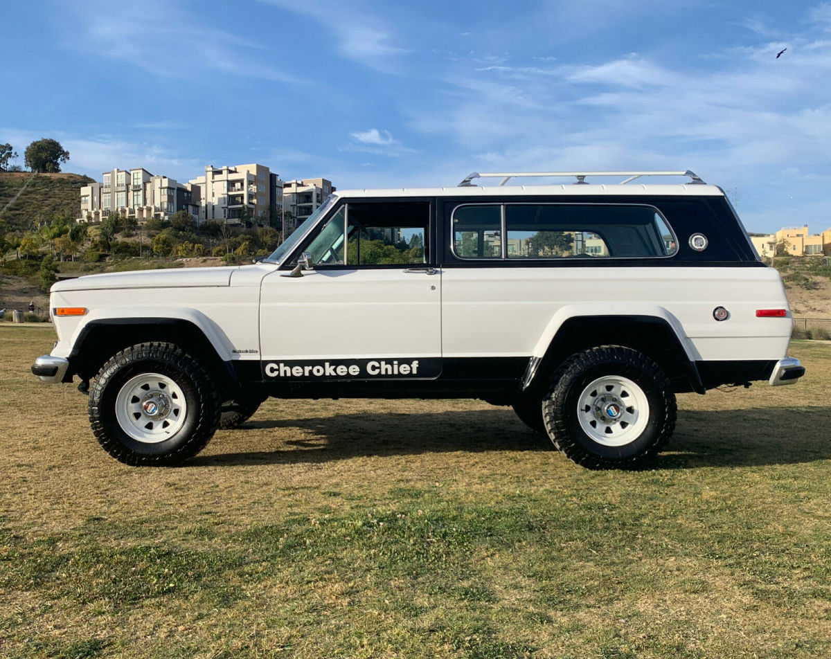 1978 jeep cherokee chief, one of a kind, collectors item, secound owner