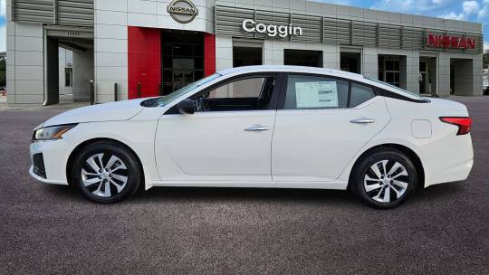 2025 Nissan Altima