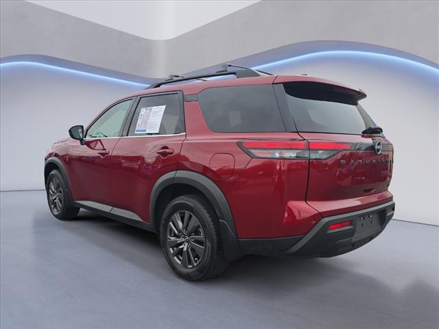 2022 nissan pathfinder sv 2wd