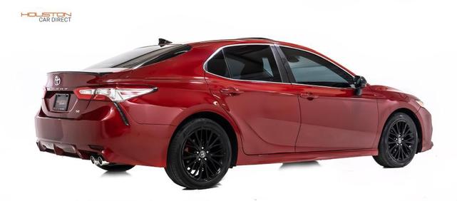 2020 toyota camry se