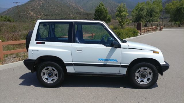 low mileage rustfree 4wd flat towable suv! like suzuki vitara samurai
