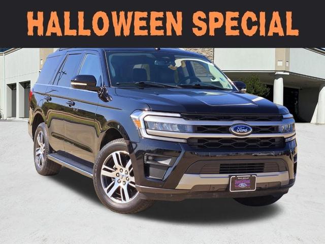 2022 ford expedition xlt