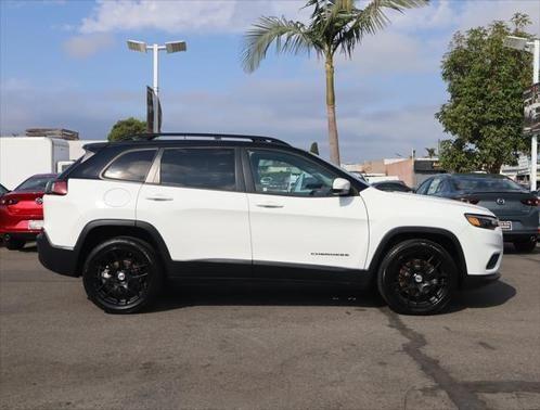 2020 jeep cherokee