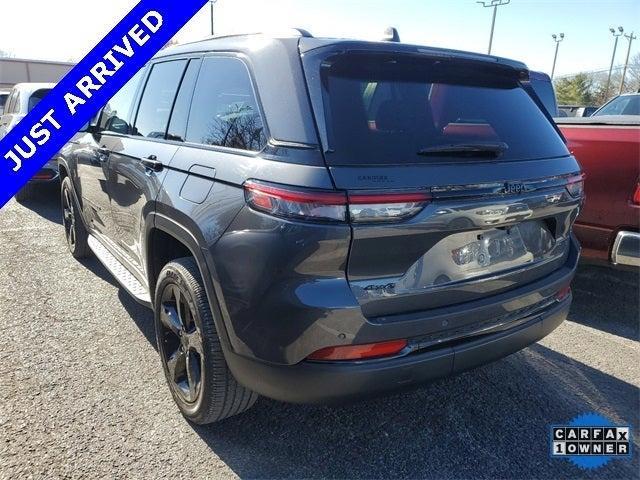 2022 jeep grand cherokee laredo