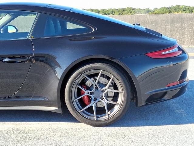 2019 porsche 911 carrera 4s