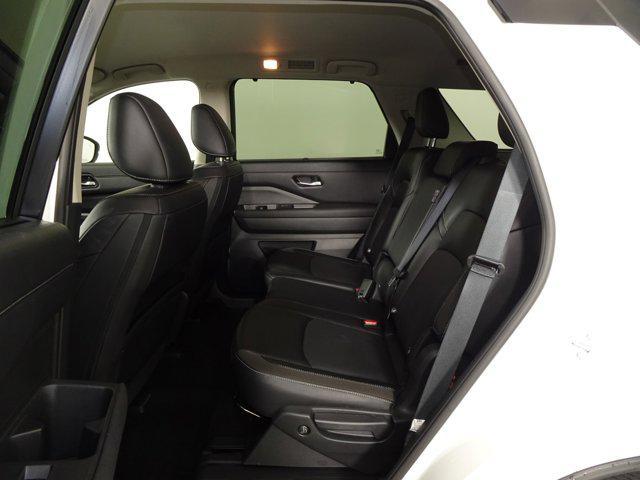 2024 nissan pathfinder sl 4wd