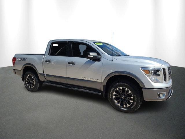 2018 nissan titan pro-4x
