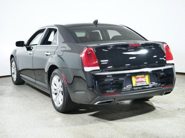 2016 chrysler 300c base