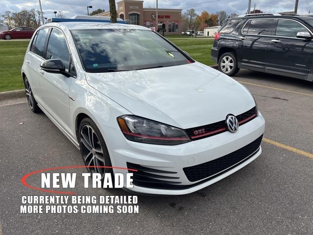 2017 volkswagen golf gti sport 4-door