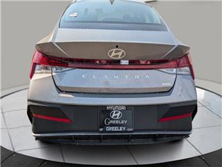 2024 Hyundai Elantra blue