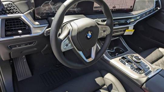 2025 BMW X7