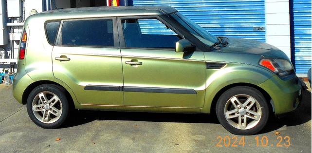 2011 kia soul +