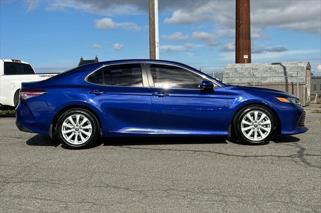 2018 toyota camry l
