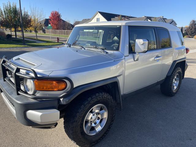 2008 toyota fj cruiser base