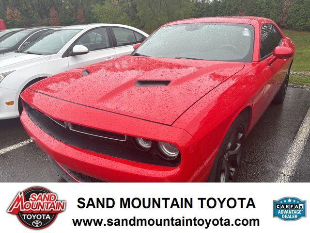 2018 dodge challenger sxt