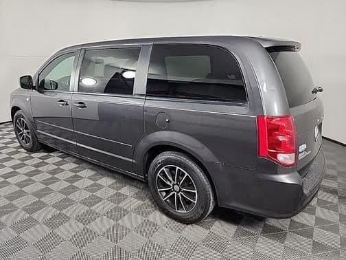 2014 dodge grand caravan sxt in waterloo, iowa