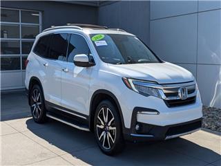 2020 Honda Pilot touring w/rear captain's chairs