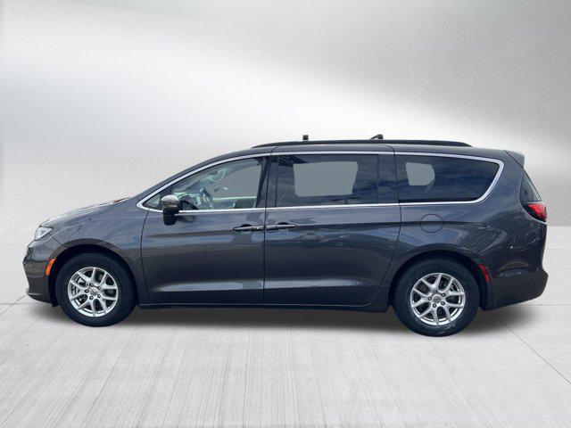 2022 chrysler pacifica touring l