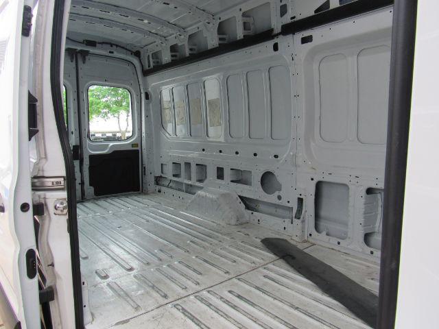 2021 ford transit-250 base