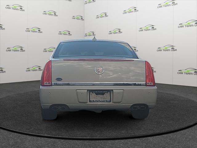 2010 cadillac dts luxury collection