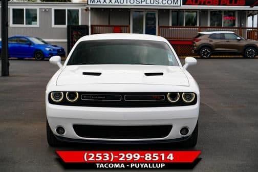 2015 dodge challenger sxt or r/t rear-wheel drive coupe in alderton, washington