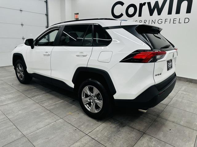 2022 toyota rav4 xle