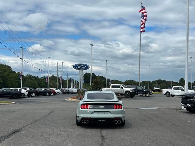 2023 ford mustang mach 1