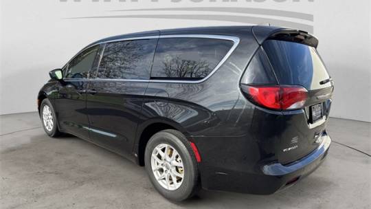 2022 Chrysler Voyager