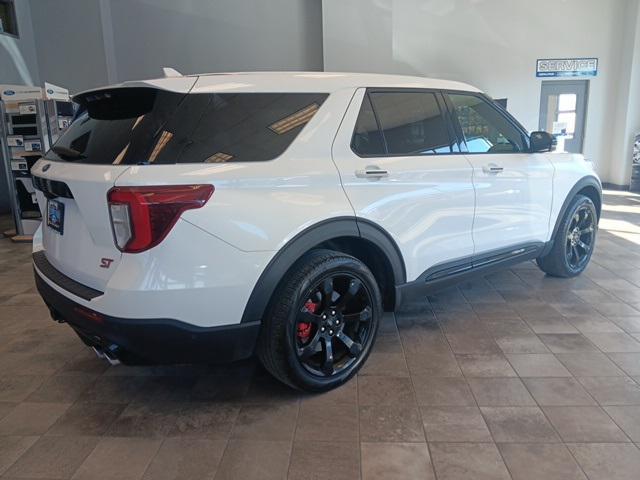 2021 ford explorer st