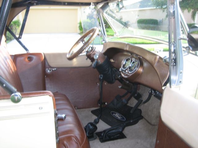 1929 model a ford roadster convertible