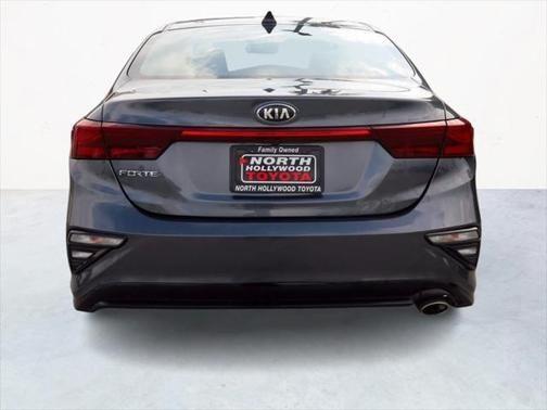 2021 kia forte