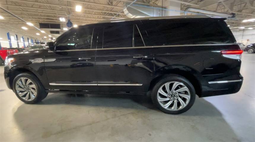 2022 lincoln navigator l reserve