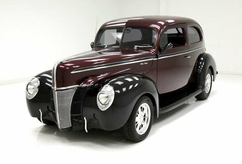 302ci v8 c-4 transmission/beautiful chrome/custom interior/steel body