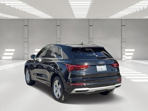 2022 audi q3