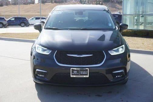 2022 chrysler pacifica hybrid touring l in elkhorn, nebraska