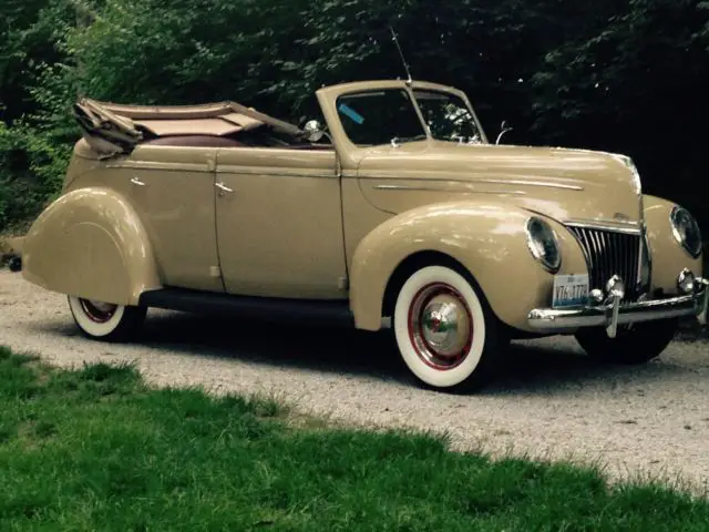 1939 ford deluxe sedan covertible