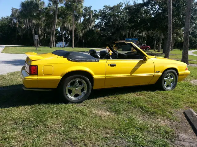 1993 mustang limited edition feature car