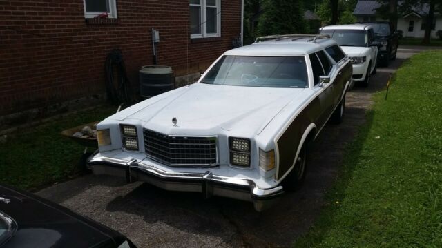 1977 ford ltd ii woody station wagon