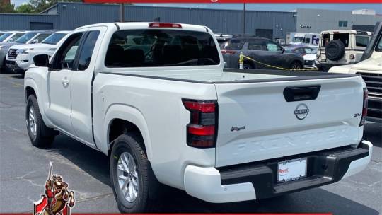 2024 Nissan Navara (Frontier) sv