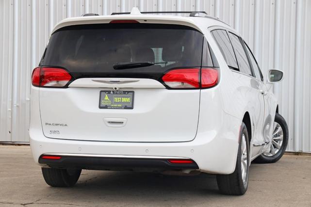 2019 chrysler pacifica touring-l