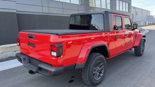 2024 Jeep Gladiator