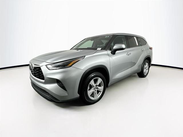 2021 toyota highlander l