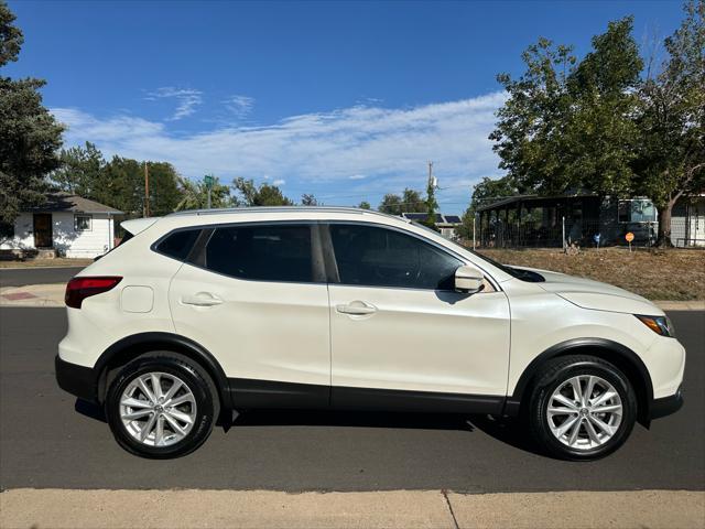 2017 nissan rogue sport sv