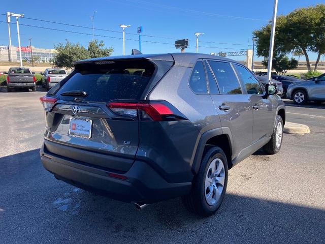 2024 toyota rav4 le