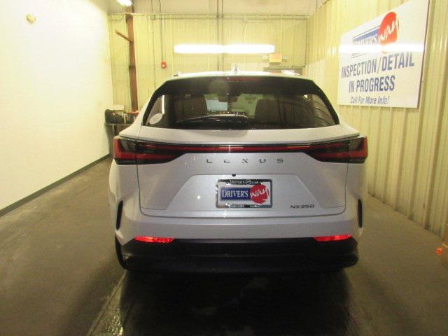 2022 lexus nx 250 base