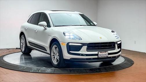 2022 porsche macan