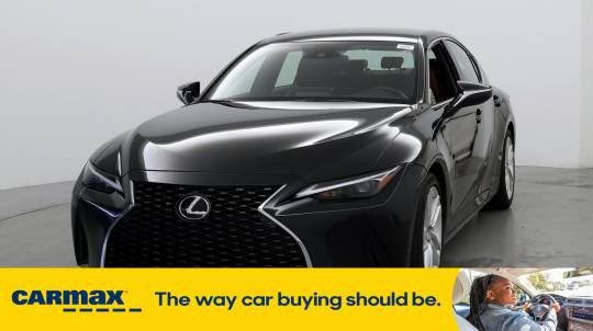 2022 Lexus IS