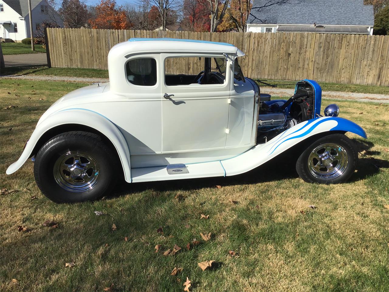 ford model a white/ blue flames