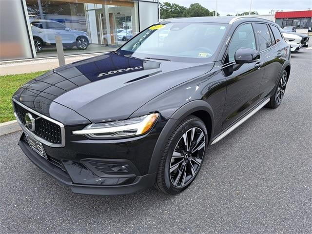 2023 volvo v60 cross country ultimate